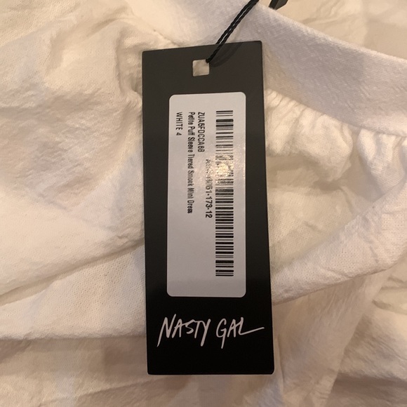 NWT Nasty Gal petite puff sleeve tiered smock mini dress in white size 0! - Picture 6 of 6